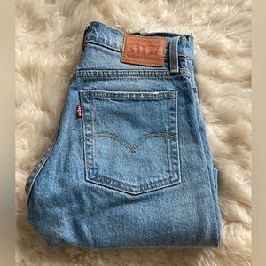 Levi’s wedgie jeans